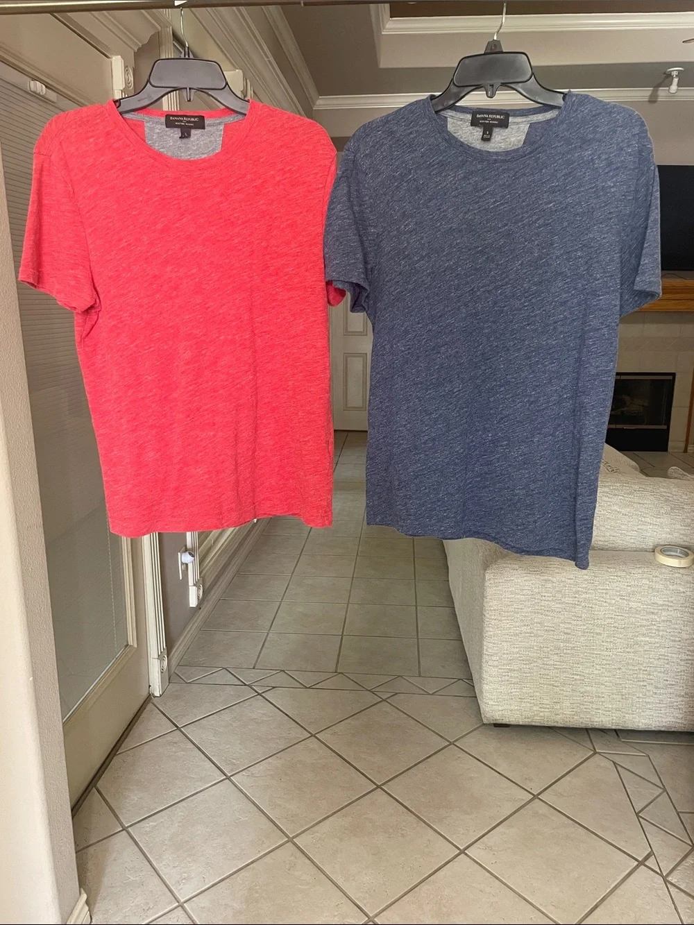Banana Republic Mens Shirts Lot Of 2 Small S Crewneck Heather T-Shirts